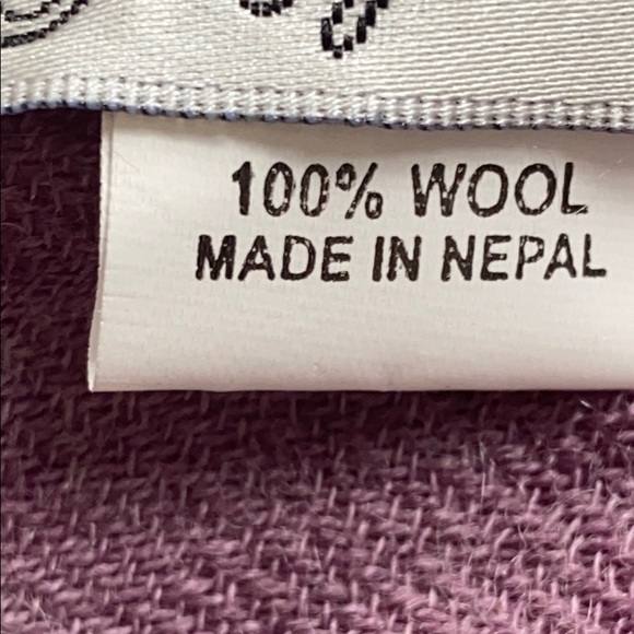 Wool Scarf - Picture 4 of 10